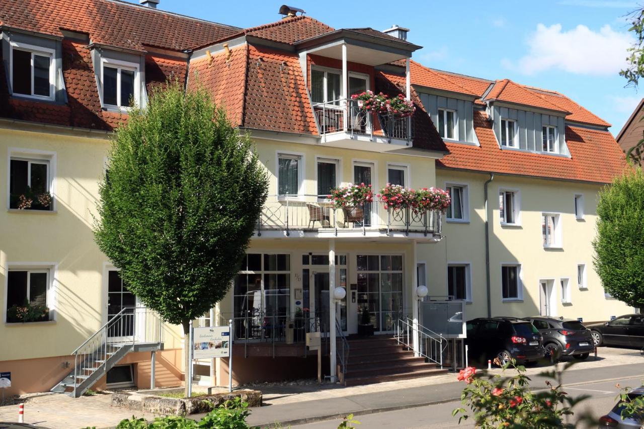 Hotel Alexa Бад Мергентхайм Екстериор снимка