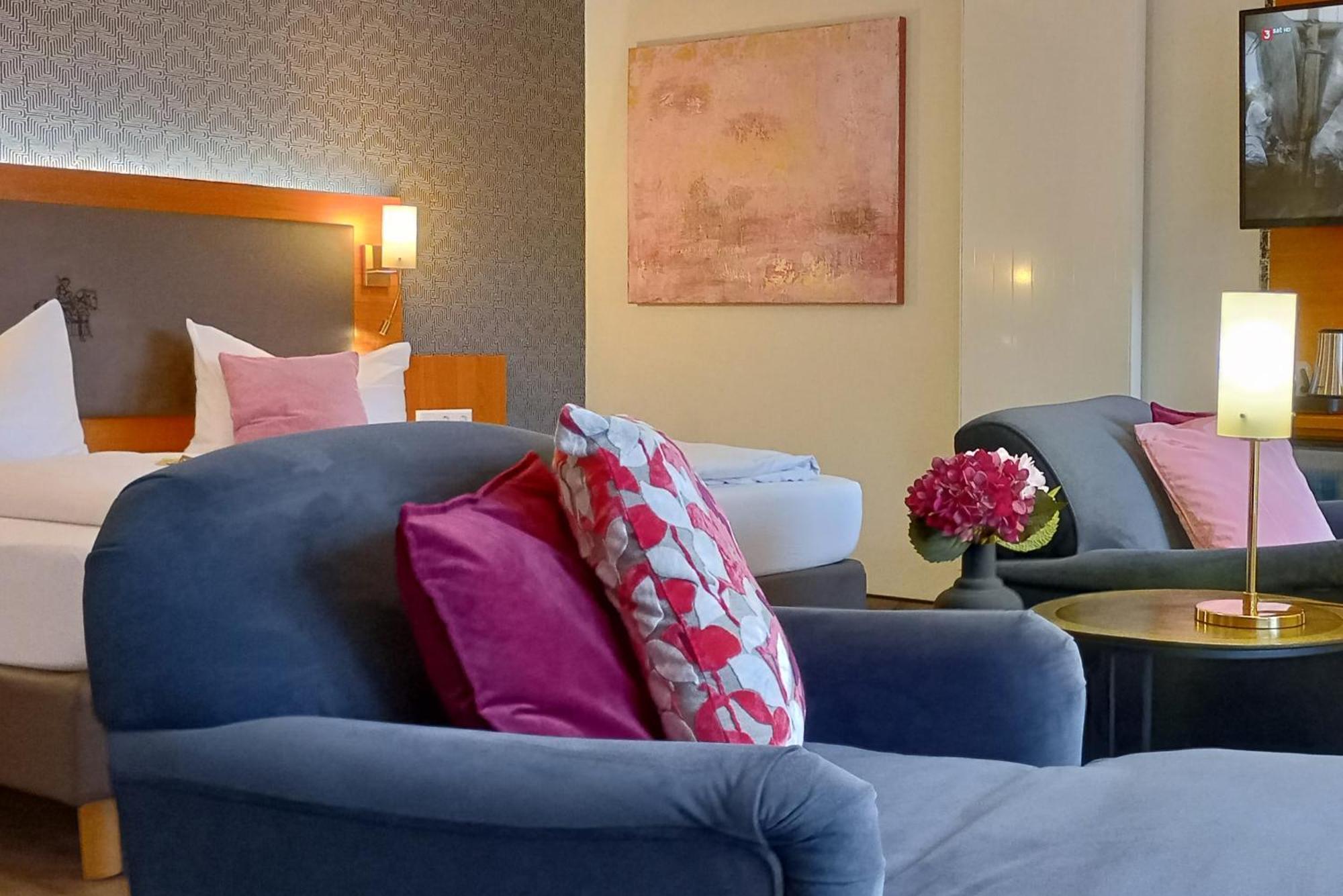Hotel Alexa Бад Мергентхайм Стая снимка