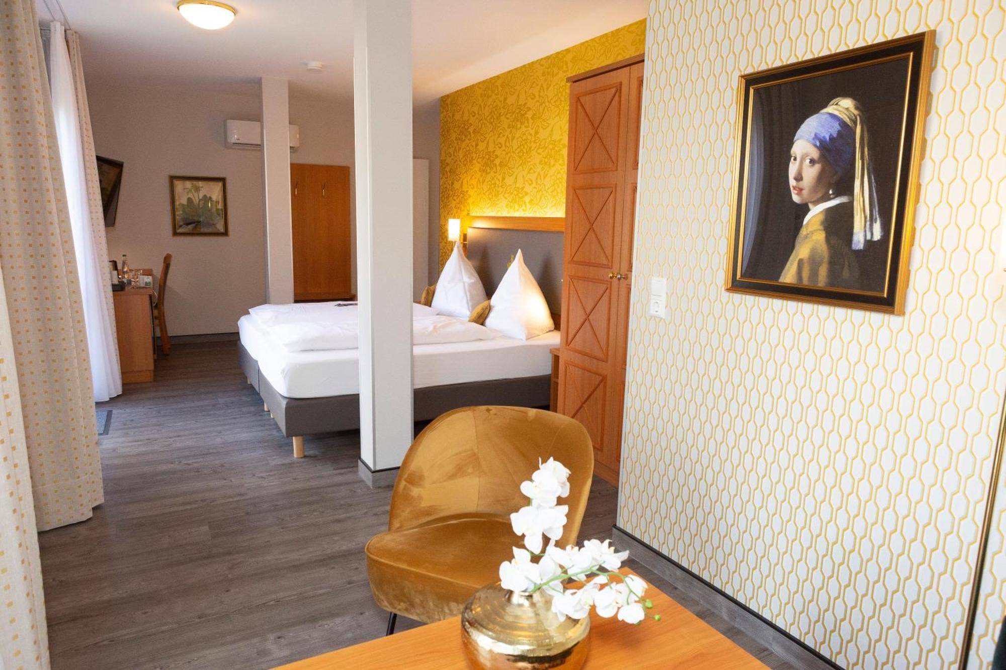 Hotel Alexa Бад Мергентхайм Стая снимка